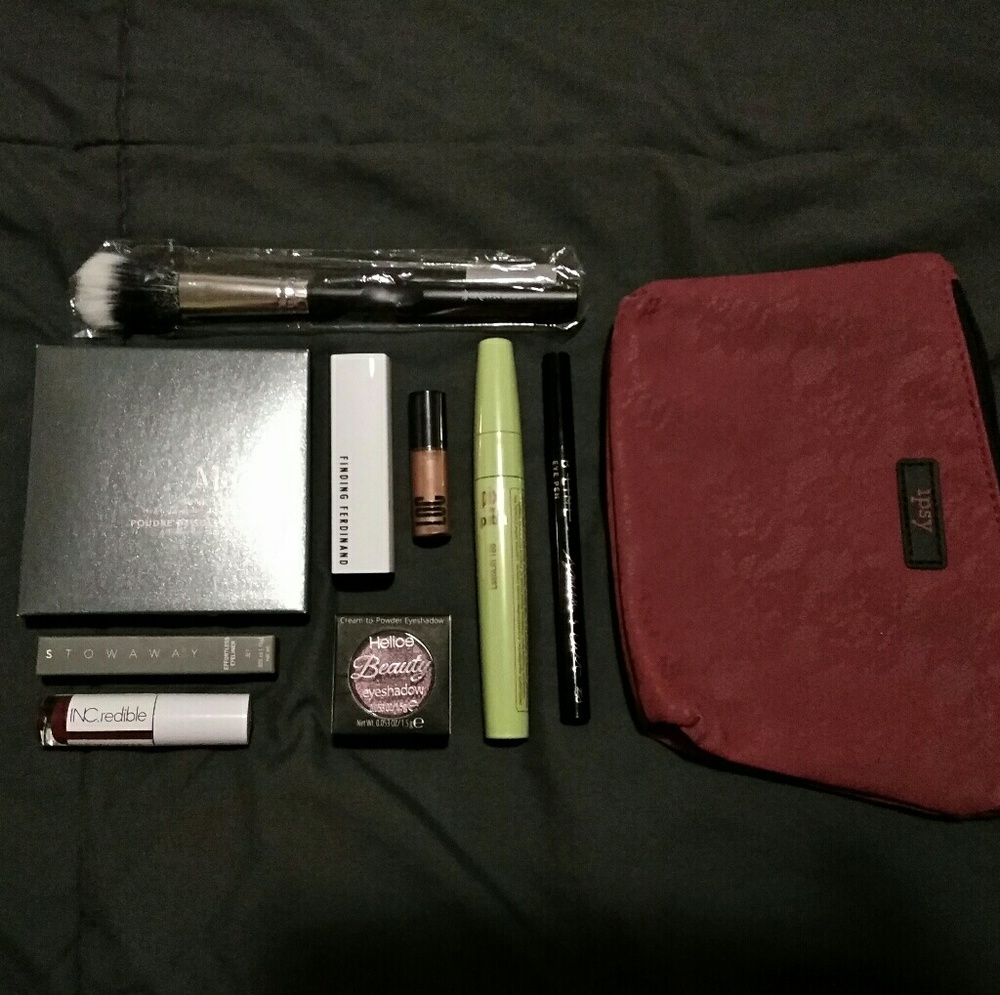 9pc Full/Sample Size Makeup Bundle - Pixi by Petra